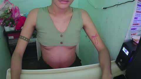 alexa04052007 online show from 10-07-25, 06:32