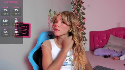 Snapshot of alexa_cutee chatting on 12-17-24, 07:29 Dani online show from 12-17-24, 07:29