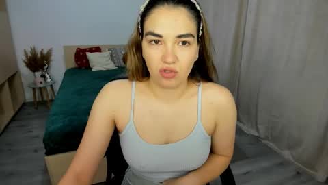 Snapshot of alexa_dolly chatting on 12-03-25, 06:43 Alexa online show from 12-03-25, 06:43