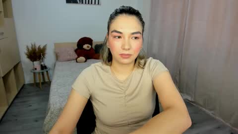 Snapshot of alexa_dolly chatting on 01-13-26, 07:46 Alexa online show from 01-13-26, 07:46