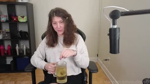 dont be afraid to click social media link its  working  just click on that  online show from 12-22-25, 10:18