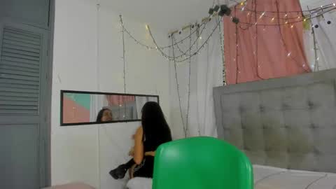 alexa_dream_0 online show from 09-28-25, 02:55