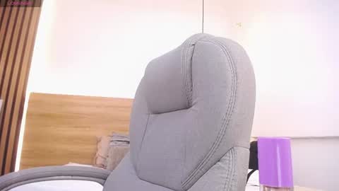 Snapshot of alexa_forbes_ chatting on 06-12-26, 03:16 Alexa Forbes online show from 06-12-26, 03:16