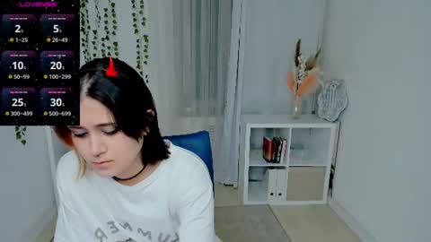 Snapshot of alexa_lexi chatting on 06-19-26, 11:03 alexa_lexi online show from 06-19-26, 11:03