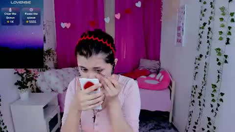 Snapshot of alexa_lexi chatting on 07-17-26, 11:06 alexa_lexi online show from 07-17-26, 11:06