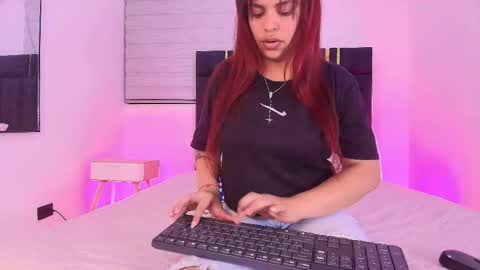 Snapshot of alexa_meller chatting on 05-13-26, 03:04 Alexa online show from 05-13-26, 03:04