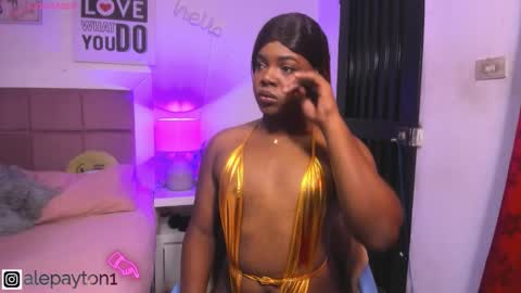 Alexa   online show from 10-23-25, 04:12