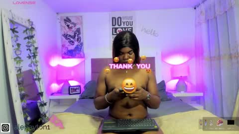 Snapshot of alexa_paytom1 chatting on 01-18-26, 05:22 Alexa online show from 01-18-26, 05:22