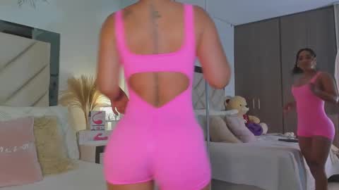 Snapshot of alexa_tobar chatting on 02-24-25, 12:20 alexa_tobar online show from 02-24-25, 12:20