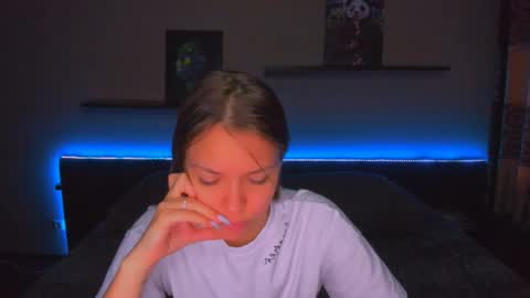 angel online show from 02-12-26, 01:22