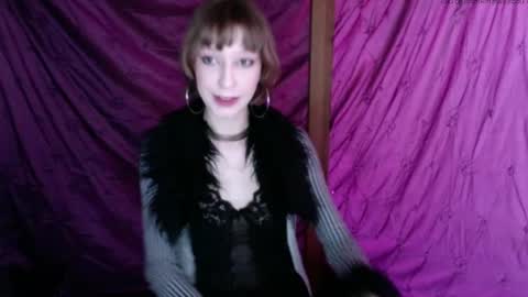 Snapshot of alexahornygirl chatting on 05-20-26, 12:00 Alexa online show from 05-20-26, 12:00