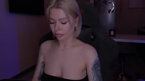 Alexa Mason online show from 11-23-25, 02:11