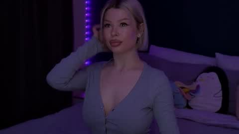 Alexa Mason online show from 03-19-26, 02:15