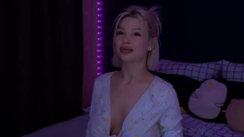 Alexa Mason online show from 06-18-26, 02:56