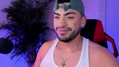 Snapshot of alexander_diiaz chatting on 09-14-25, 12:10 Alexander Diaz online show from 09-14-25, 12:10