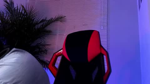 Snapshot of alexander_diiaz chatting on 09-15-25, 10:48 Alexander Diaz online show from 09-15-25, 10:48