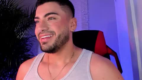 Snapshot of alexander_diiaz chatting on 10-08-25, 12:03 Alexander Diaz online show from 10-08-25, 12:03