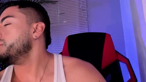 Snapshot of alexander_diiaz chatting on 10-11-25, 11:42 Alexander Diaz online show from 10-11-25, 11:42