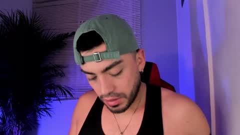 Snapshot of alexander_diiaz chatting on 10-19-25, 12:22 Alexander Diaz online show from 10-19-25, 12:22