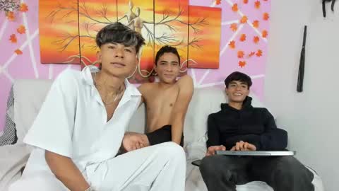 chicos hot online show from 02-24-25, 06:38