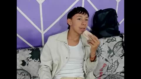 chicos hot online show from 12-05-25, 03:41