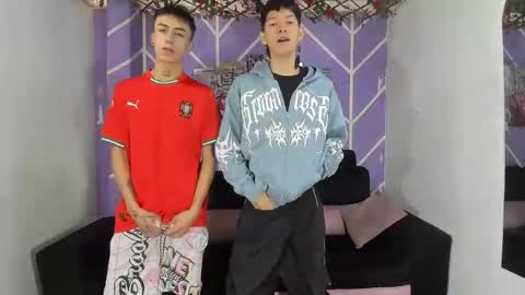 chicos hot online show from 03-23-26, 02:32