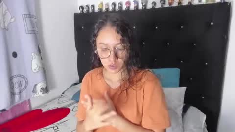 Snapshot of alexandra_clauss chatting on 05-20-26, 01:12 alexandra clauss online show from 05-20-26, 01:12