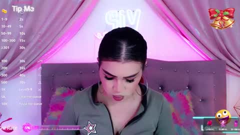 Snapshot of alexandra_evanz chatting on 12-12-24, 10:02 Alexandra Spellman online show from 12-12-24, 10:02