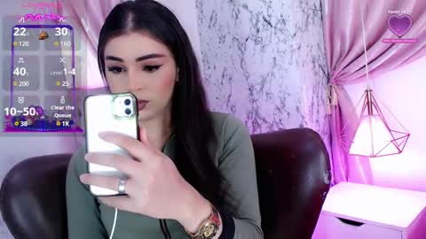 Snapshot of alexandra_evanz chatting on 12-20-24, 09:54 Alexandra Spellman online show from 12-20-24, 09:54