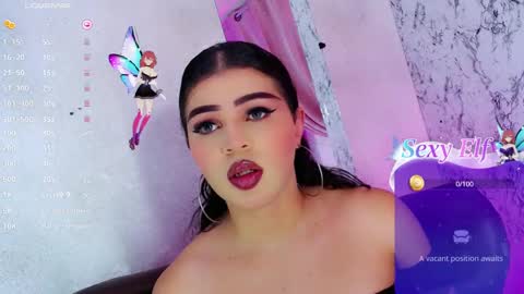 Snapshot of alexandra_evanz chatting on 01-11-25, 09:26 Alexandra Spellman online show from 01-11-25, 09:26