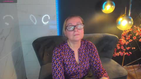 Snapshot of alexandra_kind chatting on 12-04-24, 07:45 Alexandra online show from 12-04-24, 07:45