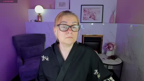 Snapshot of alexandra_kind chatting on 01-08-25, 01:52 Alexandra online show from 01-08-25, 01:52