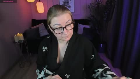 Snapshot of alexandra_kind chatting on 01-20-25, 09:43 Alexandra online show from 01-20-25, 09:43