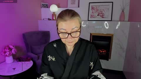 Snapshot of alexandra_kind chatting on 02-04-25, 05:12 Alexandra online show from 02-04-25, 05:12