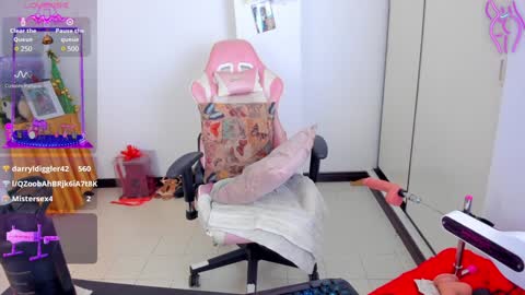 Alexandra Independent model online show from 12-06-24, 11:11