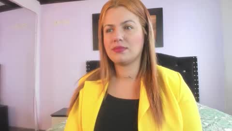 Snapshot of alexandra_torress chatting on 10-15-25, 04:07 alexandra online show from 10-15-25, 04:07
