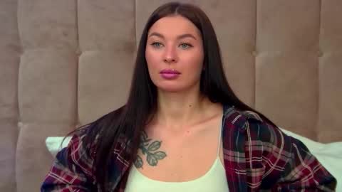 AlexandraBloom online show from 10-23-25, 07:12