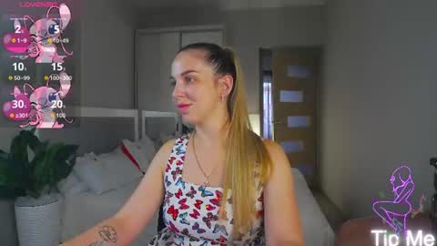 Snapshot of alexandracandy chatting on 06-11-26, 02:15 alexandracandy online show from 06-11-26, 02:15