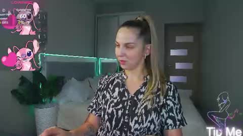 Snapshot of alexandracandy chatting on 06-13-26, 01:09 alexandracandy online show from 06-13-26, 01:09
