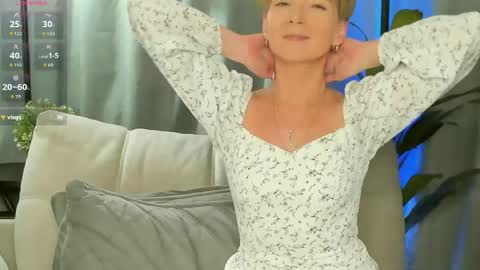 Alexandra online show from 04-28-26, 01:49