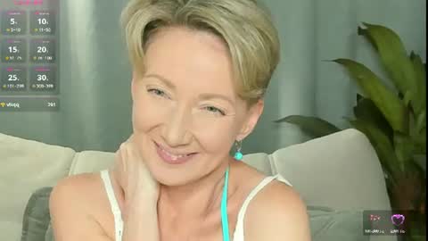 Snapshot of alexandrafix chatting on 06-30-26, 01:56 Alexandra online show from 06-30-26, 01:56
