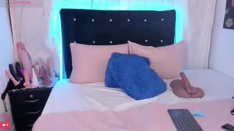 Alexandra novaa online show from 05-20-26, 08:59