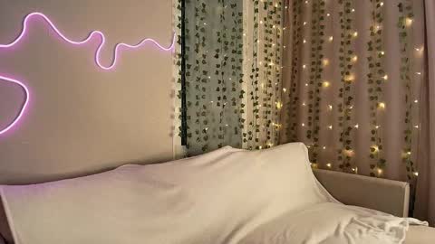 Alex online show from 02-15-26, 05:09