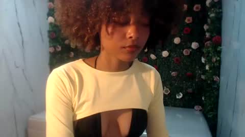 Snapshot of alexawet_ chatting on 06-22-26, 02:58 Alexa online show from 06-22-26, 02:58