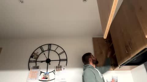 alexcana10 online show from 10-14-25, 06:31