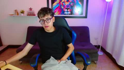 alex online show from 05-25-26, 01:50