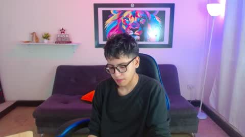 alex online show from 06-19-26, 02:43