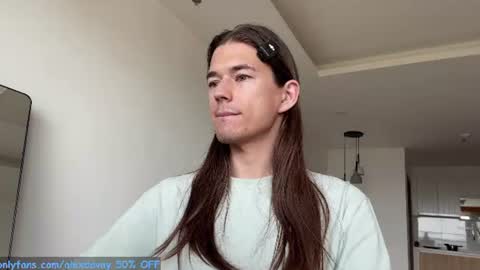          online show from 06-23-26, 05:38