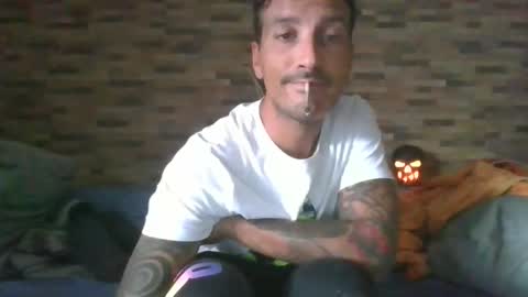 alexdelarge23 online show from 10-31-25, 02:40