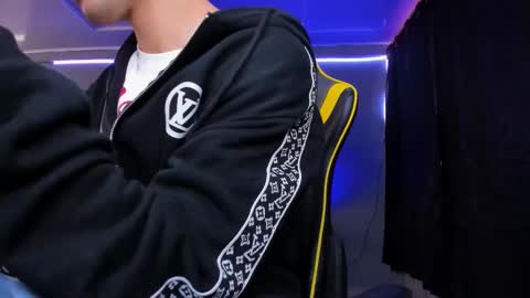 alexgiraldo__ online show from 11-17-25, 12:33